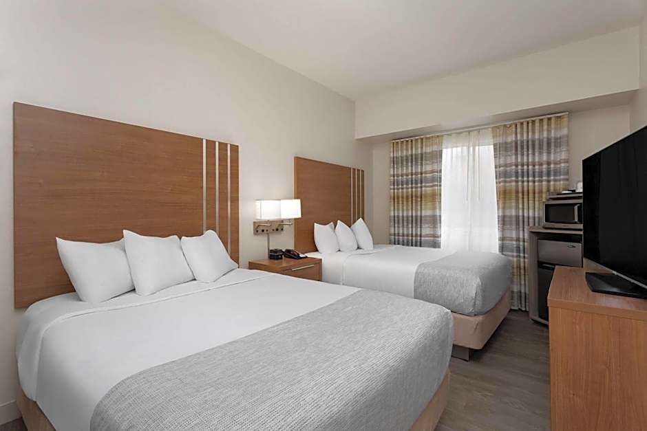 Hawthorn Extended Stay by Wyndham Naples