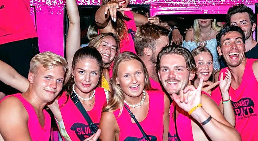 Slumber Surf Phuket Kata