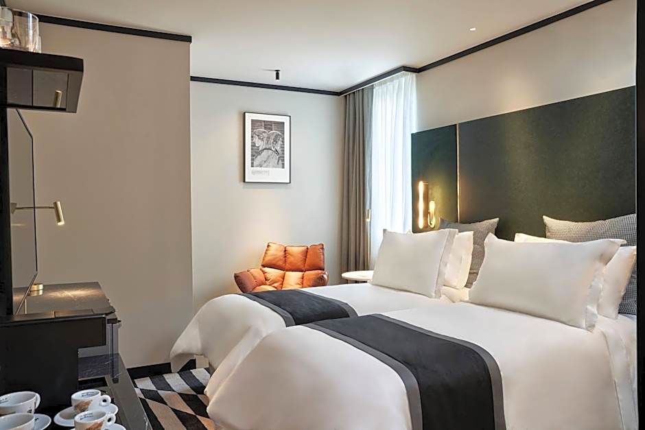 Academias Hotel, Autograph Collection