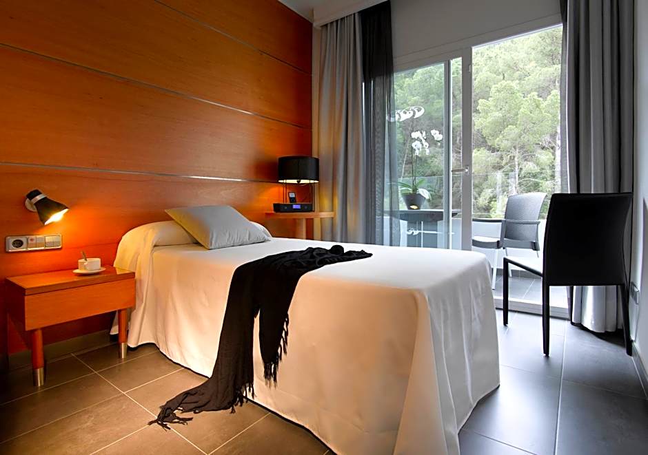 Palladium Hotel Cala Llonga - Adults Only