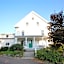 Highland Lake Inn