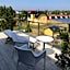 Axel Boutique Jacuzzi & Sauna