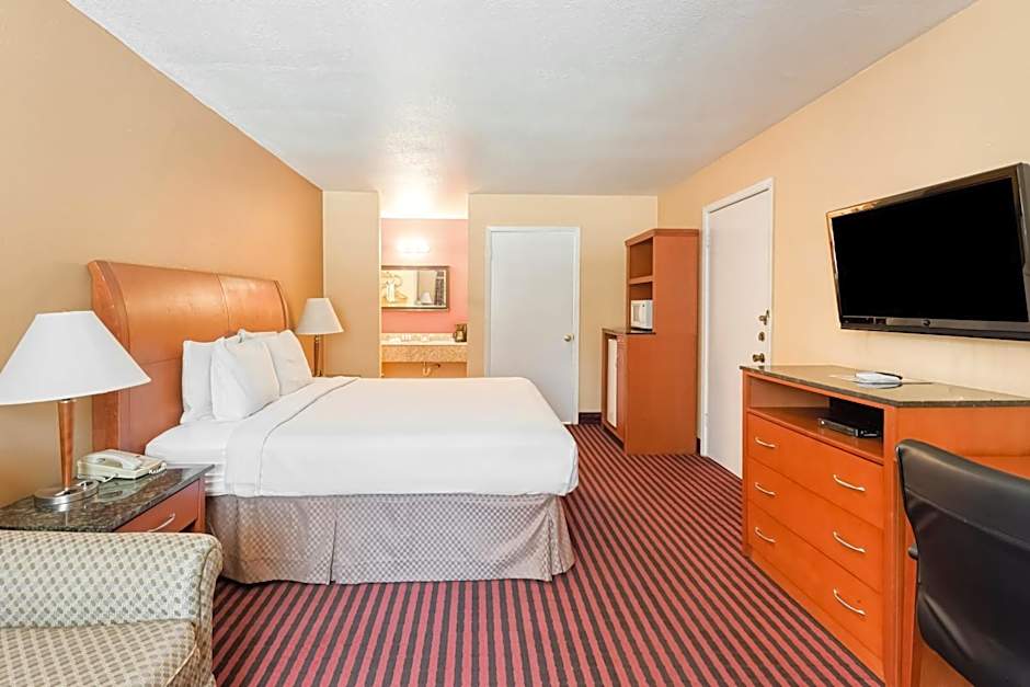 OYO Hotel Jefferson TX Hwy 59