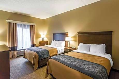 Queen Room with Two Queen Beds - Non-Smoking
