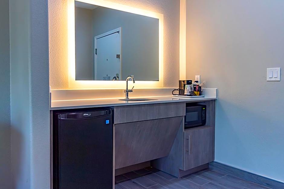 Hampton Inn By Hilton & Suites Denton