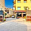 Super Townhouse OAK Hotel City Mark Gurgaon