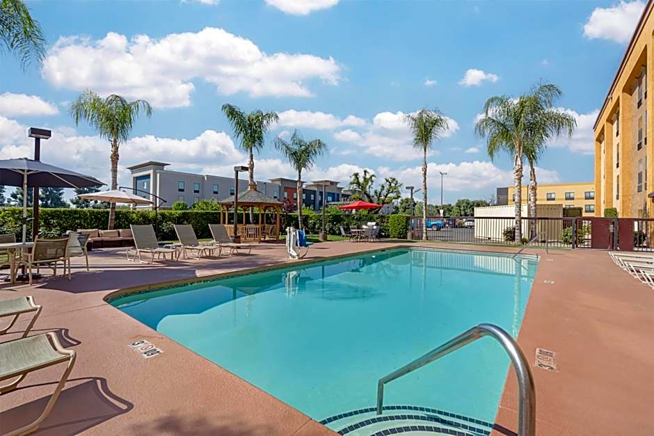 Best Western Plus Fresno Airport Hotel