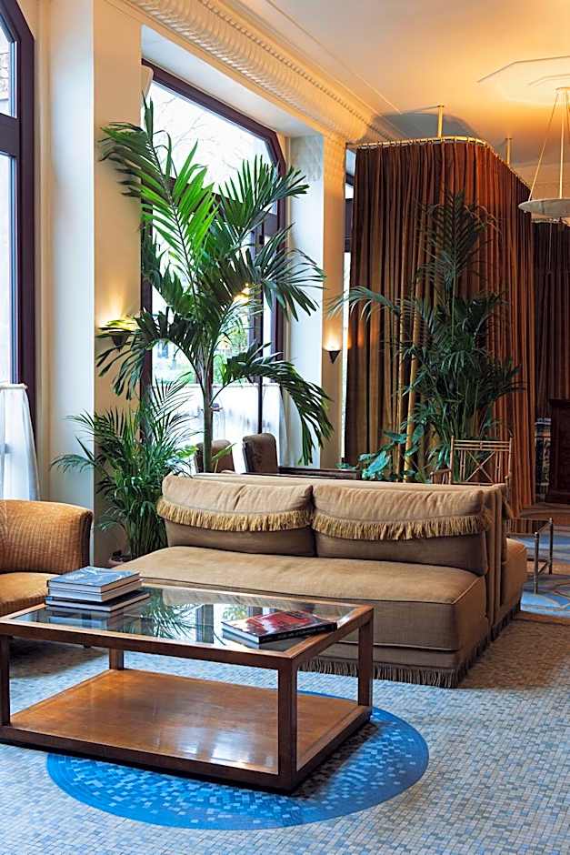 Hotel Carlton's Montmartre