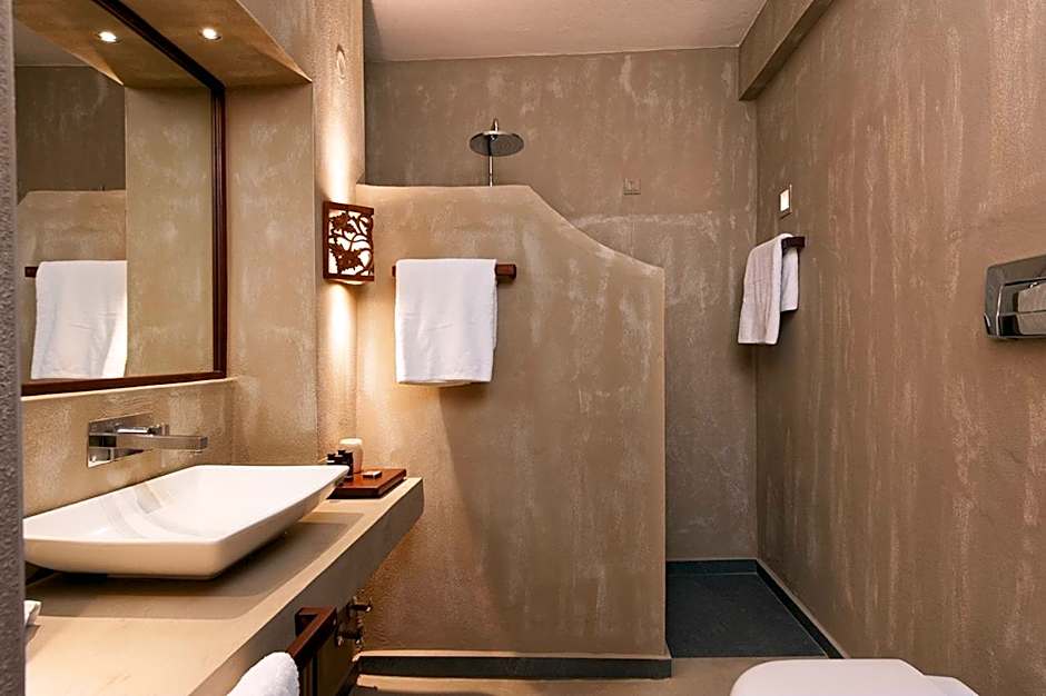 Katogi Averoff Hotel & Winery