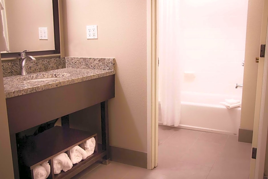 Best Western Plus Kalispell/Glacier Park West Hotel & Suites
