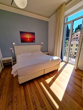 Superior Double or Twin Room with Terrace