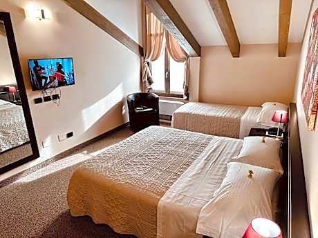 Superior Triple Room