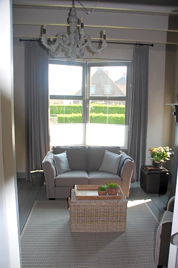 B&B De Meidoornhof – Ruinen, TX