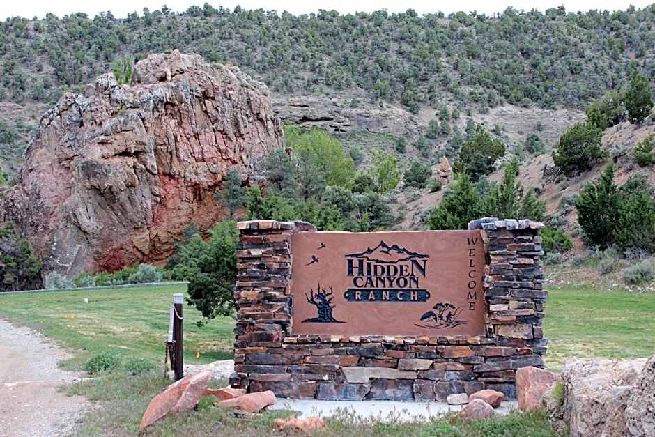 Hidden Canyon Retreat