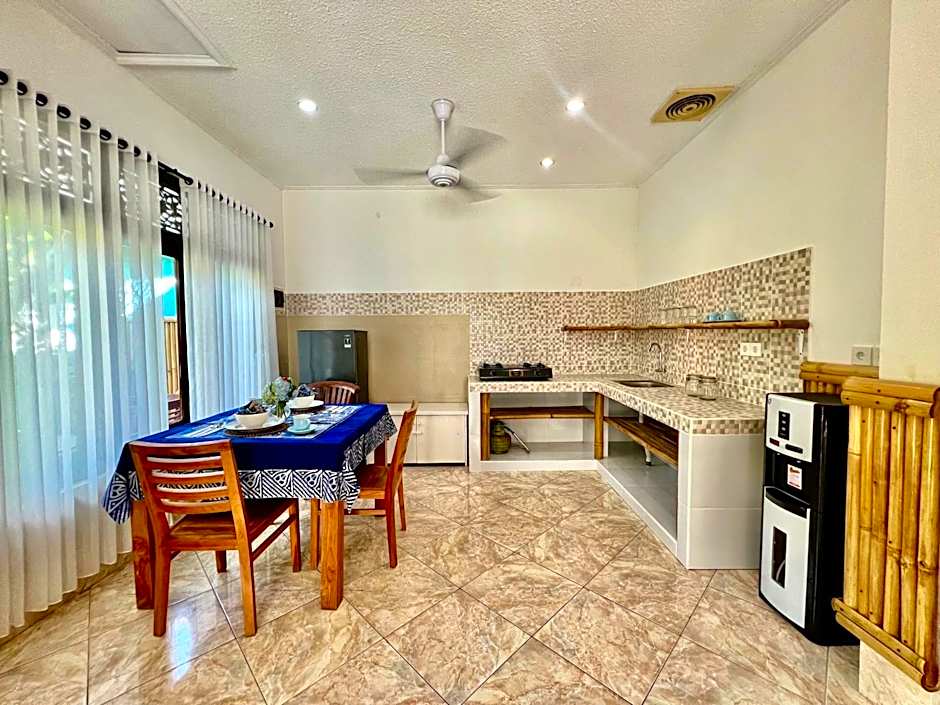 Tiga Naga Villa