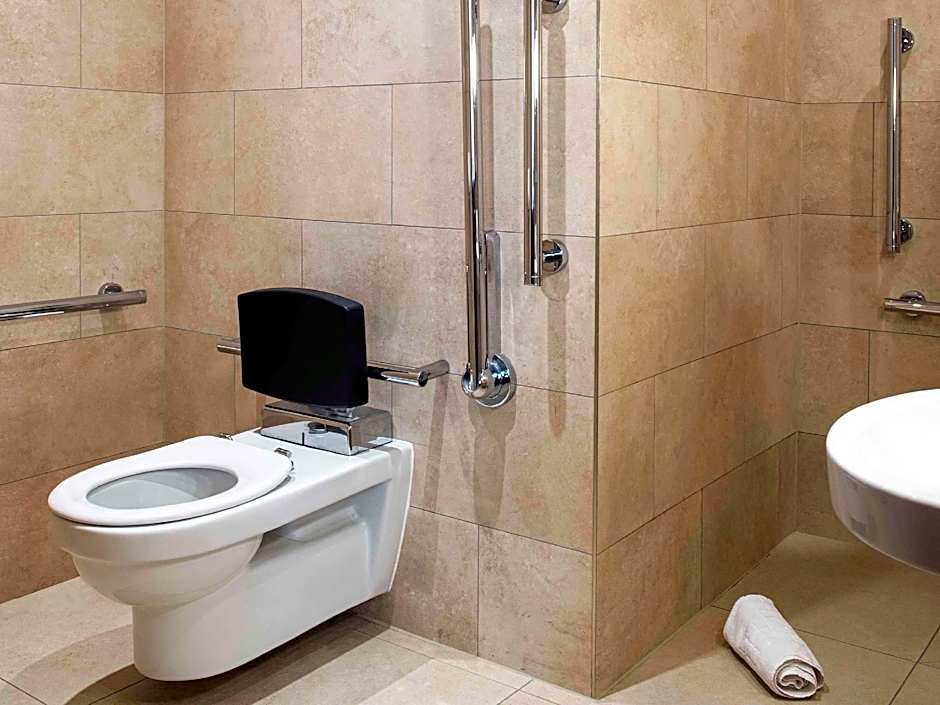 Mercure Bristol Holland House