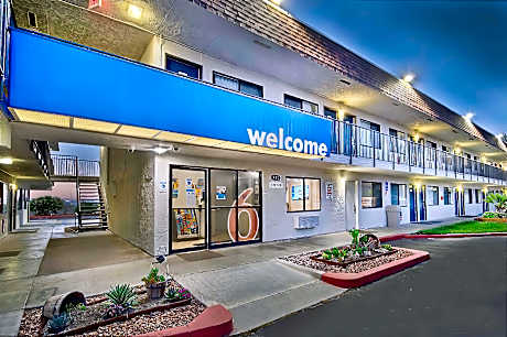 Motel 6-Palmdale, CA