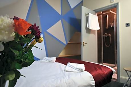 Deluxe Double Studio