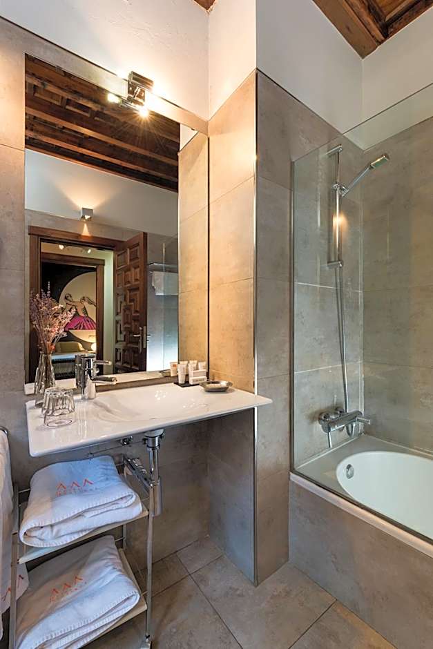 Gar Anat Hotel Boutique