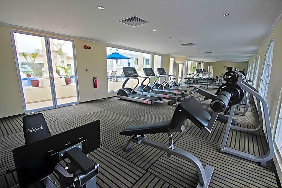 Harmoni One Convention Hotel and Service Apartments