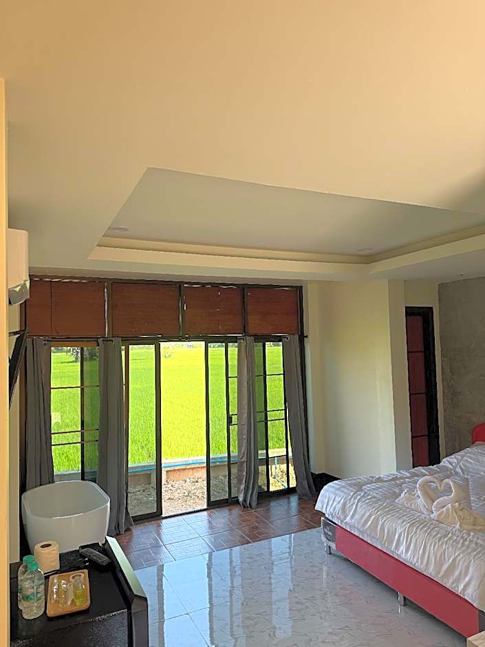 Photo 1 of 5 of Udomsukresort 