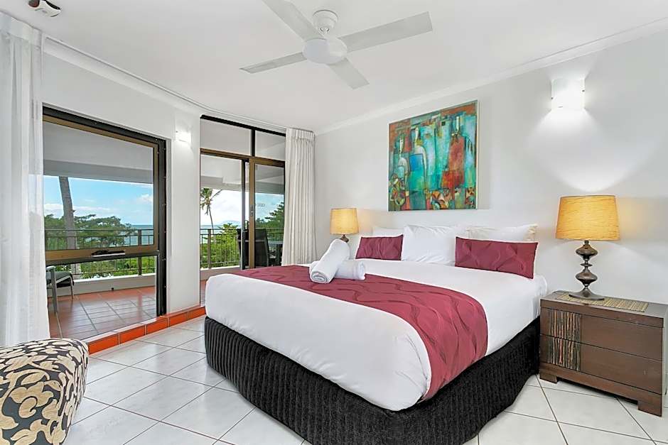 Roydon Beachfront Apartments