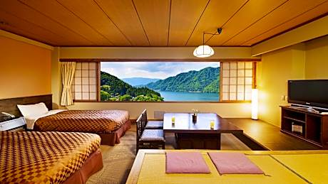 Twin Room with Tatami Area