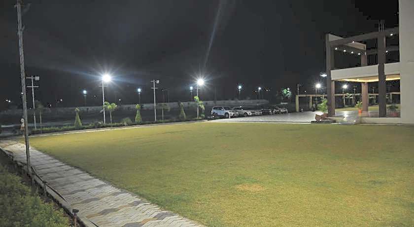 Shri Kailash Mansarovar Hotel and Marriage Garden
