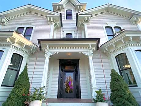 Junior Suite with Garden View