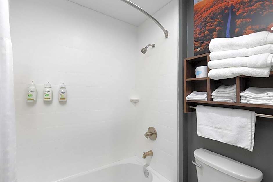 La Quinta Inn & Suites by Wyndham Springdale