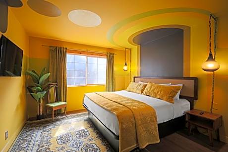 Sessions Retreat & Hotel