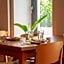 Hotel Gardinn - Free Parking and Quiet Garden