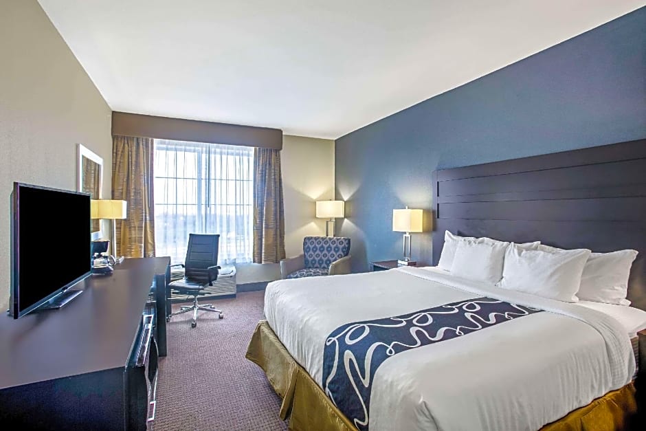 La Quinta Inn & Suites by Wyndham Karnes City