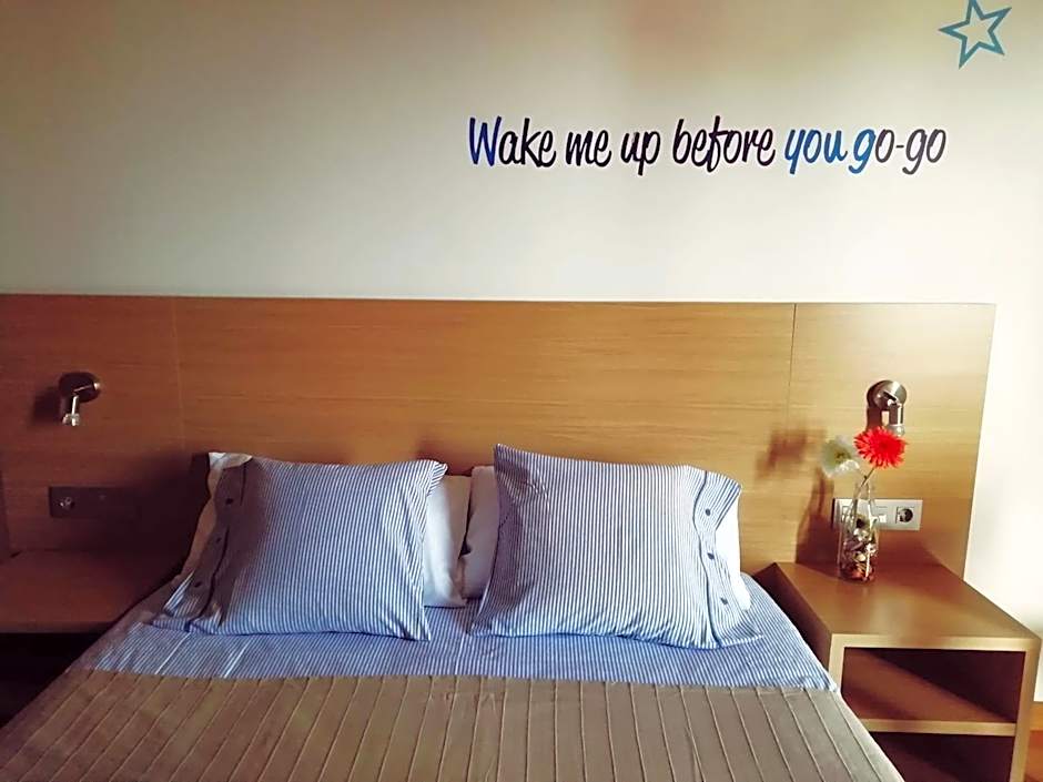 Hotel Mediterrani Express