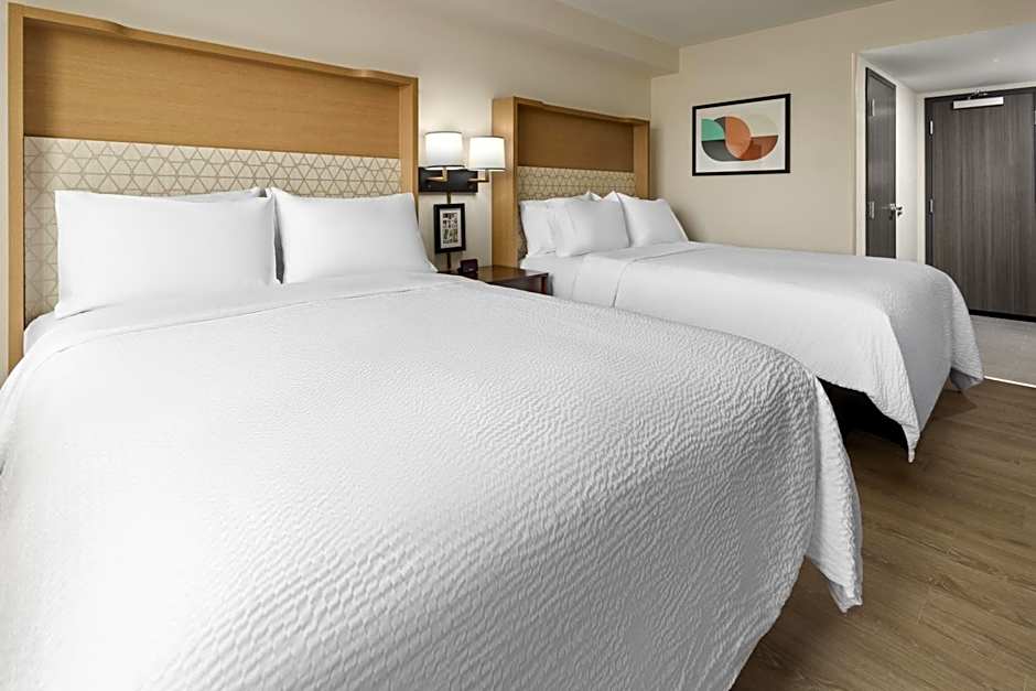 Holiday Inn & Suites Richmond West End By IHG
