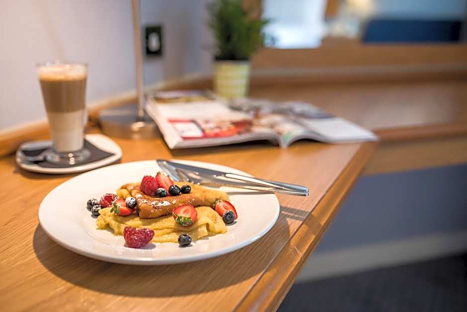 Holiday Inn Manchester West By IHG