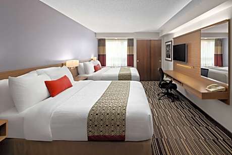 2 Queen Beds Deluxe Non-Smoking