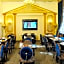 Queens Suite Hotel