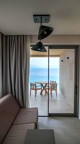 Alissachni SeaSide Hotel