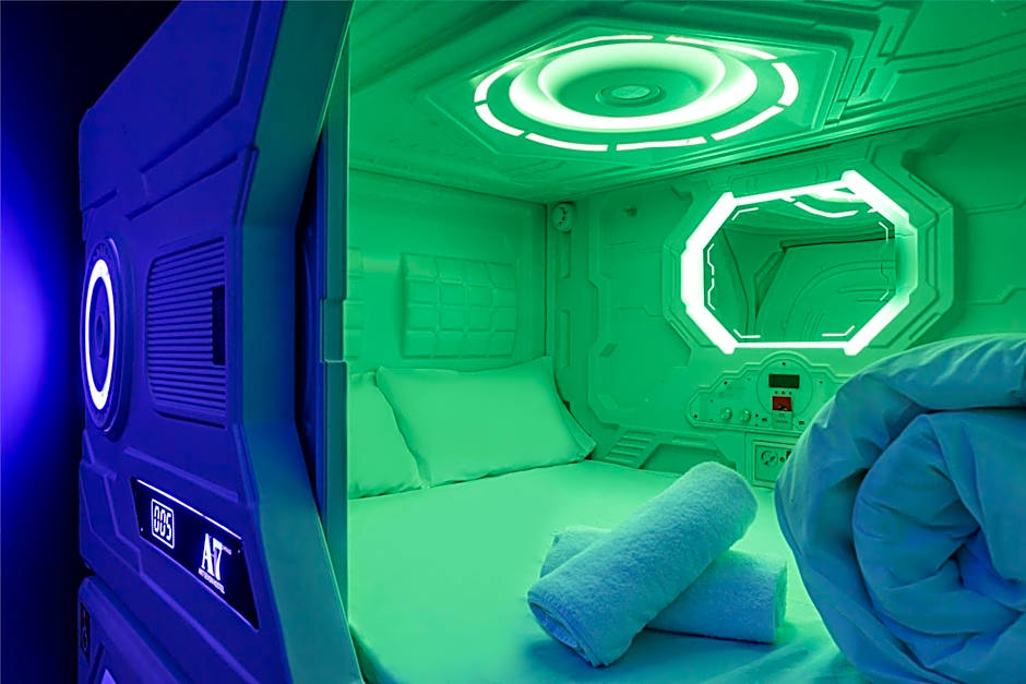 Art Seven Hostel Capsules