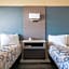 Solaire Inn & Suites