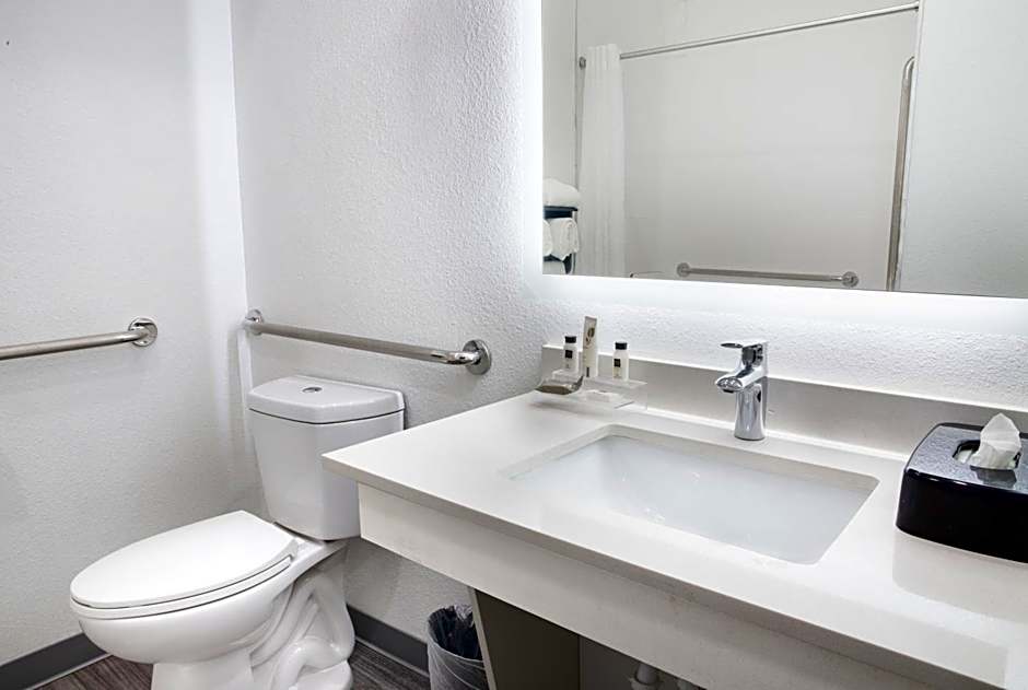 Country Inn & Suites by Radisson, Columbus West, OH