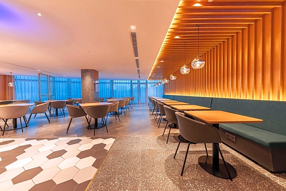 Holiday Inn Express Yichang Riverside By IHG