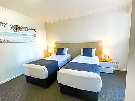 Deluxe Two-Bedroom Apartment