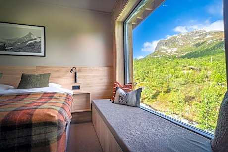 Twin Room with Mountain View