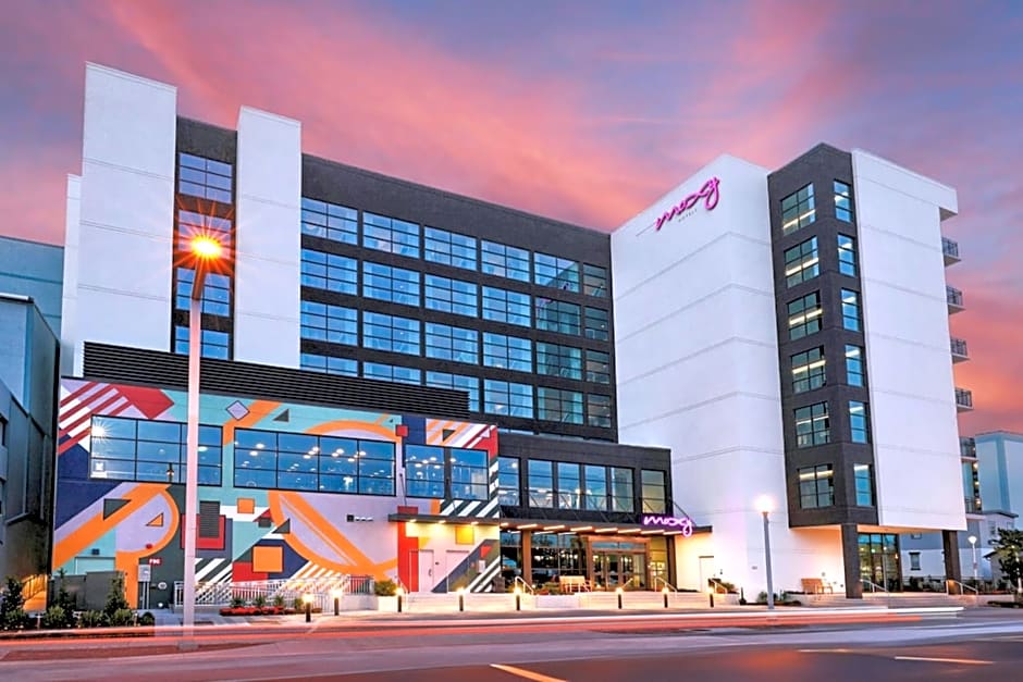 Moxy Virginia Beach Oceanfront