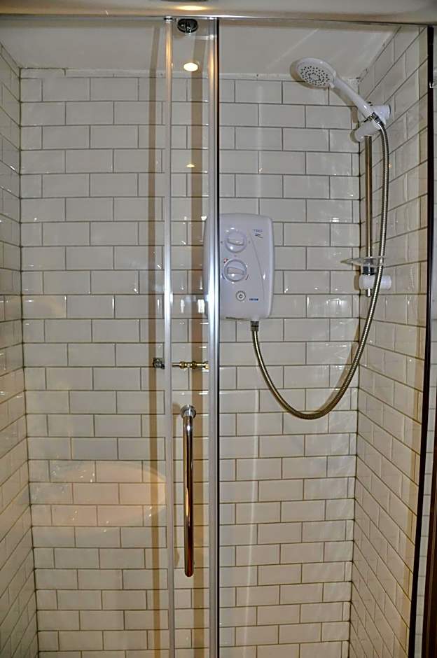 The Hollybush Inn and B&B