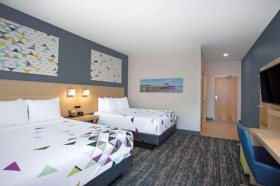 La Quinta Inn & Suites by Wyndham Manassas VA-Dulles Airport
