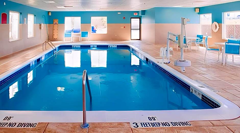 Holiday Inn Express Hotel & Suites Chester By IHG