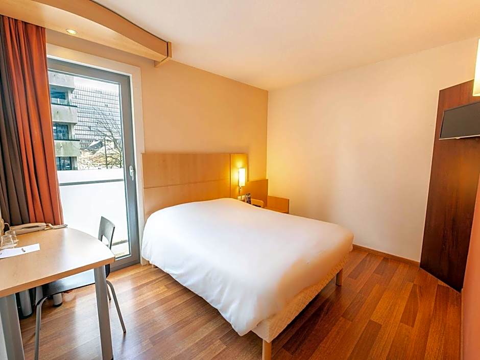 Ibis Esch Belval